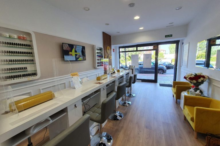 salon 02 1 768x512