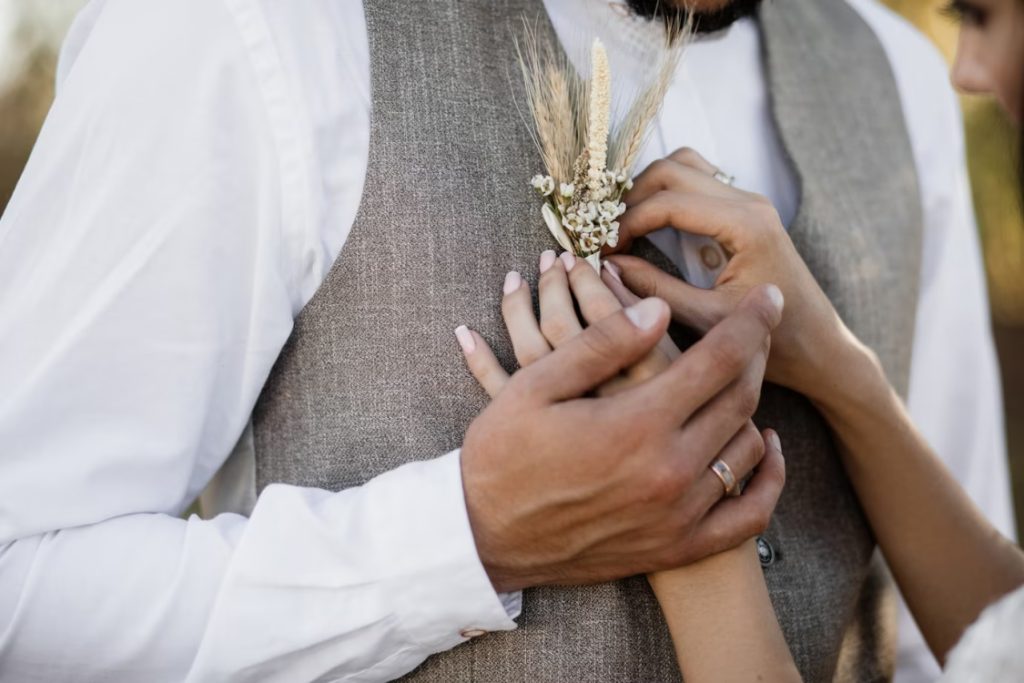 Novios día de la boda d-uñas manicura